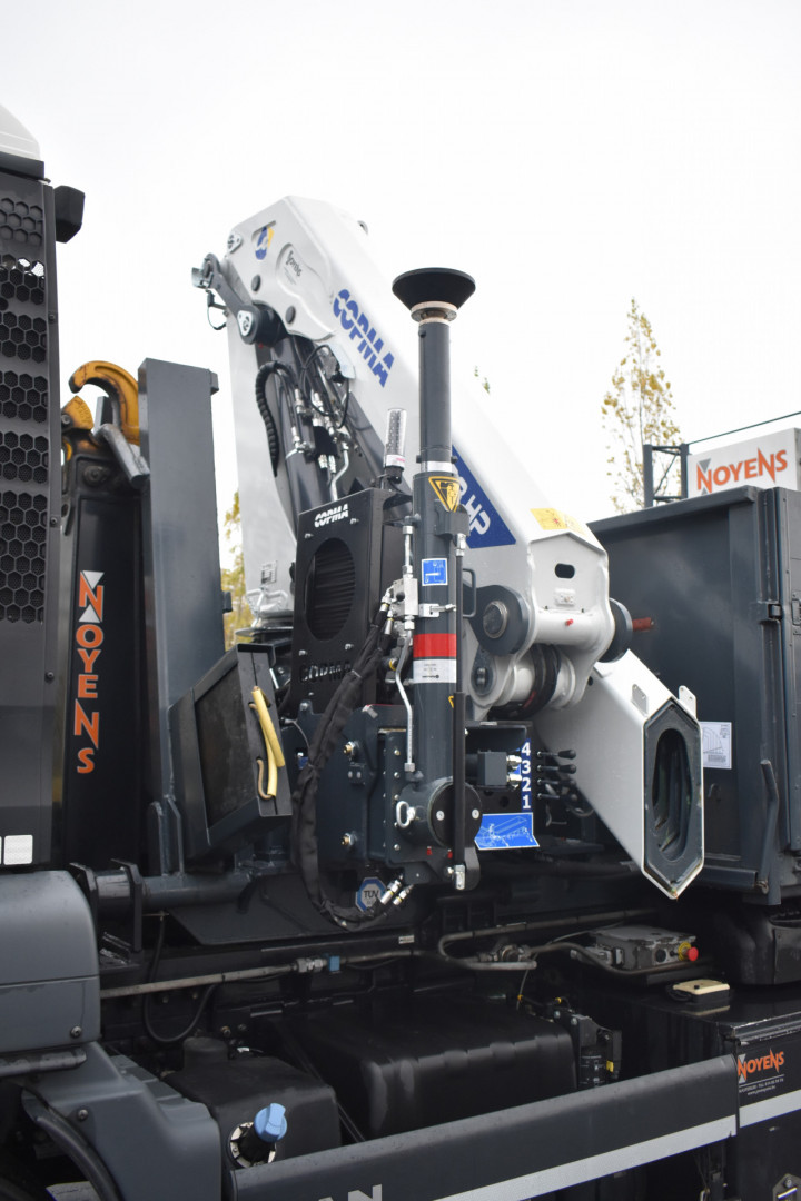 Kraan Op Container Ophefbare Steunpoten