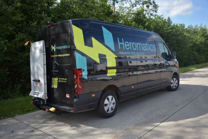 Laadbrug Camionette Dhollandia Nissan Interstar Heromatics Malle (4)
