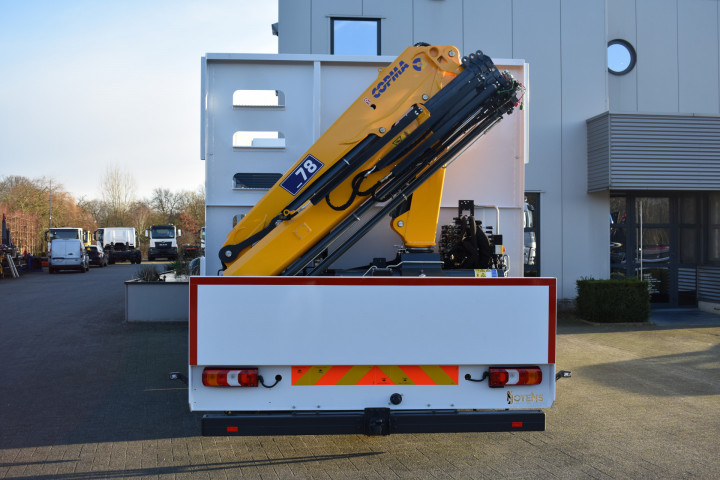 Laadkraan Mercedes Chapewerken Jochems Carrosseriebouw Maatwerk (10)