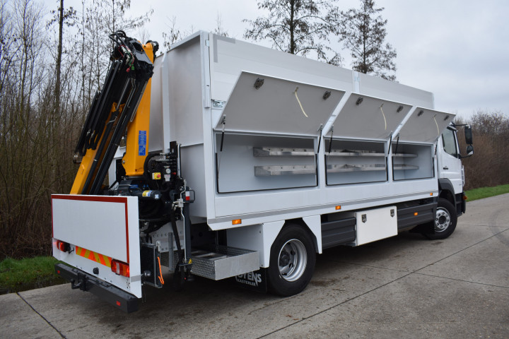 Laadkraan Mercedes Chapewerken Jochems Carrosseriebouw Maatwerk (4)