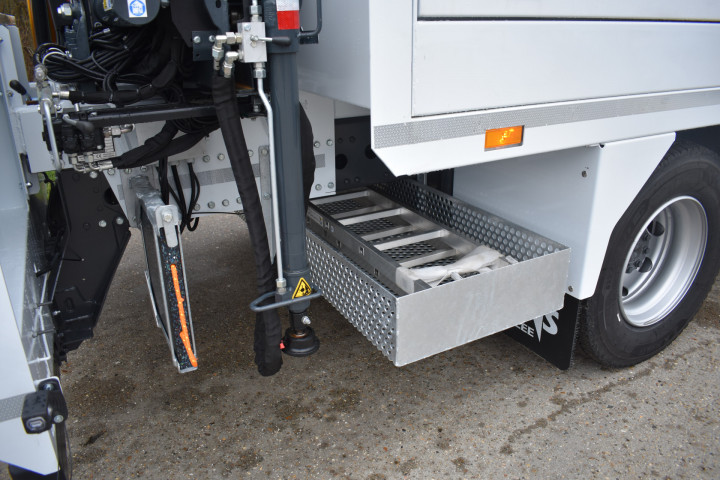 Laadkraan Mercedes Chapewerken Jochems Carrosseriebouw Maatwerk (5)