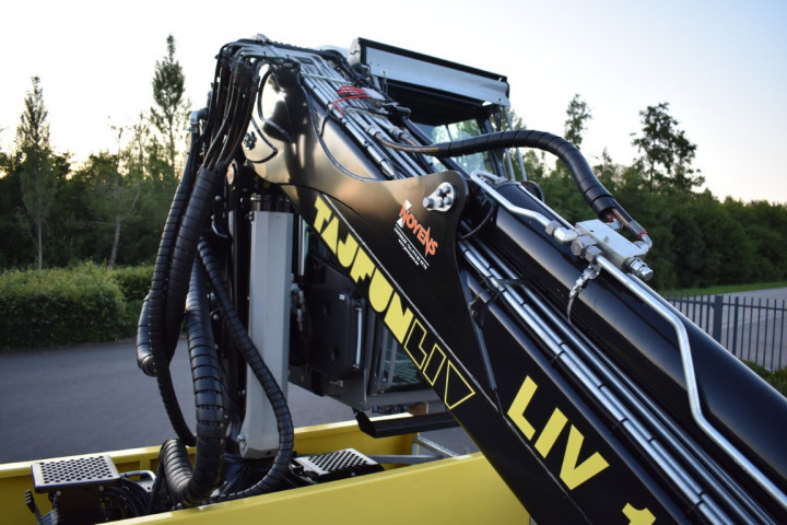 Laadkraan Rijplaten Volvo Tajfun Liv Maes Elektro (7) 2