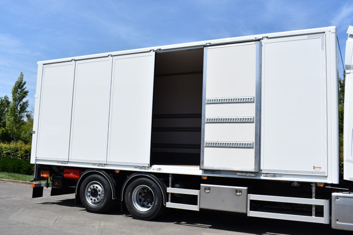 Opbouw Laadkast Zijdeuren Laadklep Dhollandia Daf Ptq Tielen (3)