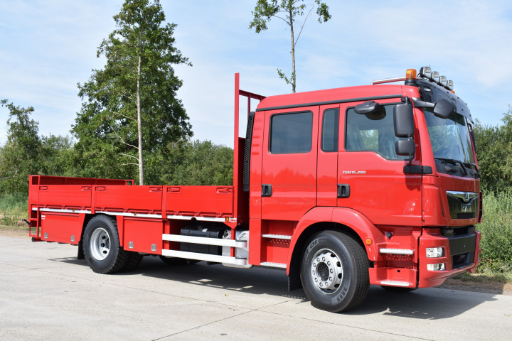 Open Laadbak Zijborden Gereedschapskoffer Vrachtwagenopbouw Rijkevorsel Man (1)