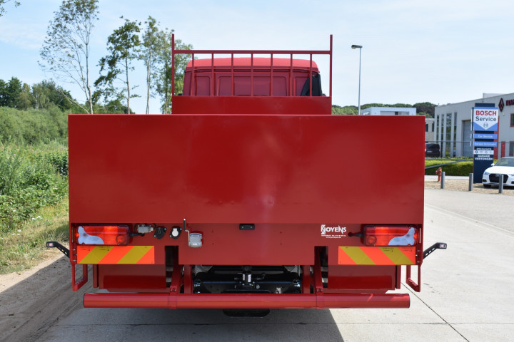 Open Laadbak Zijborden Gereedschapskoffer Vrachtwagenopbouw Rijkevorsel Man (4)