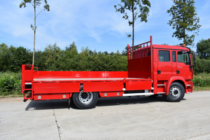 Open Laadbak Zijborden Gereedschapskoffer Vrachtwagenopbouw Rijkevorsel Man (8)