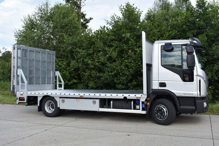 Open Laadplateau Iveco Oprijramp Dhollandia Omct Vuurvast Averbod (1)