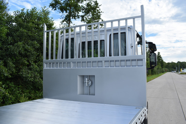 Open Laadplateau Iveco Oprijramp Dhollandia Omct Vuurvast Averbod (2)