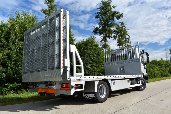 Open Laadplateau Iveco Oprijramp Dhollandia Omct Vuurvast Averbod (5) 2