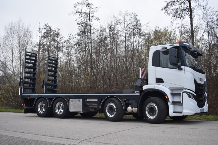 Open Laadplateau Laadrampen Sonderingen Transport Iveco Hoeilaart 3