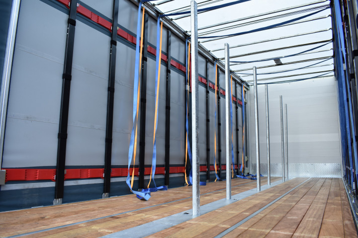 Schuifzeil Laadbak Penta Slider Versus Huifwagen Daf Yepp Turnhout (2) 4