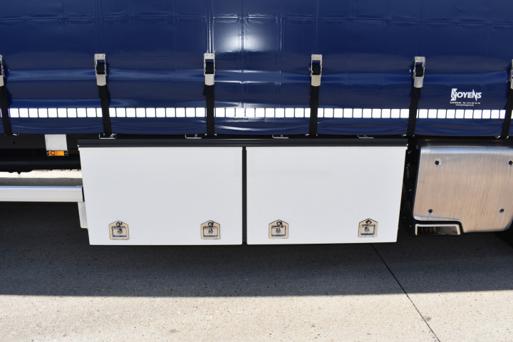 Schuifzeilopbouw Huifopbouw Daf Berlaar Transport Carrosseriebouw (17)