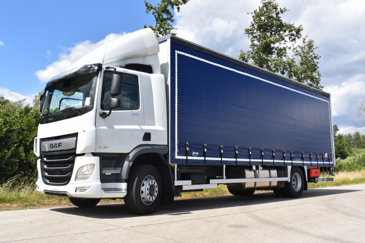 Schuifzeilopbouw Huifopbouw Daf Berlaar Transport Carrosseriebouw (22)