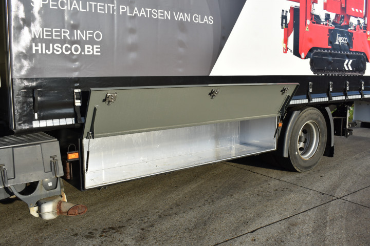 Schuifzeilopbouw Huifwagen Bachewagen Scania Hijsco Geel (4)