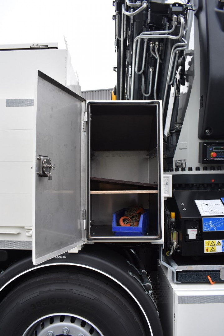 Smet Grondboringen Dessel Man Copma 530 Lier Winch Laadbak Carrosseriebouw (15) (middel)