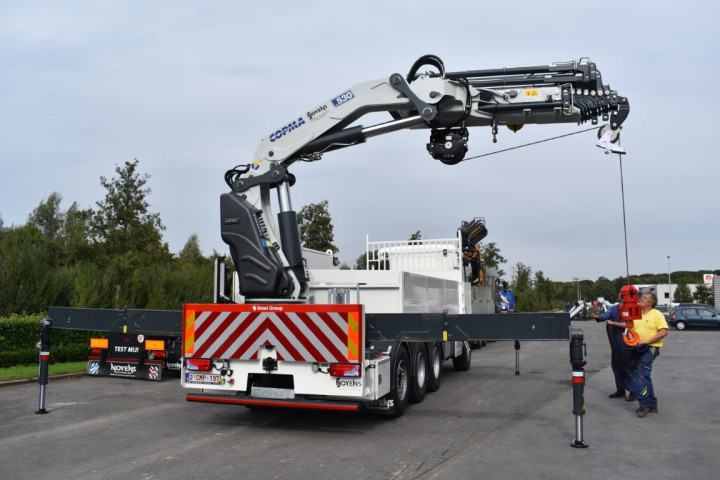 Smet Grondboringen Dessel Man Copma 530 Lier Winch Laadbak Carrosseriebouw (23) (middel)