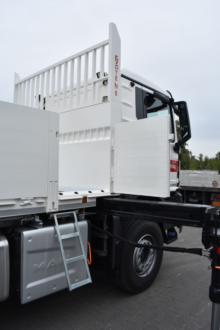 Smet Grondboringen Dessel Man Copma 530 Lier Winch Laadbak Carrosseriebouw (8) (middel)