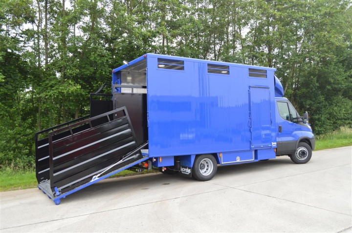 Veeopbouw Veetransport Carrosseriebouw Iveco (7)