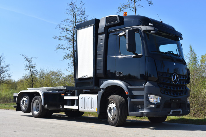 Vrachtwagenopbouw Containersysteem Koffer Rolluik Tuinwerken Mercedes (26) 2