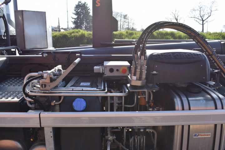 Wisselsysteem Haaksysteem Containersysteem Koppelschotel Tz Daems Transport Afzetsysteem Renault Oud Turnhout (21)